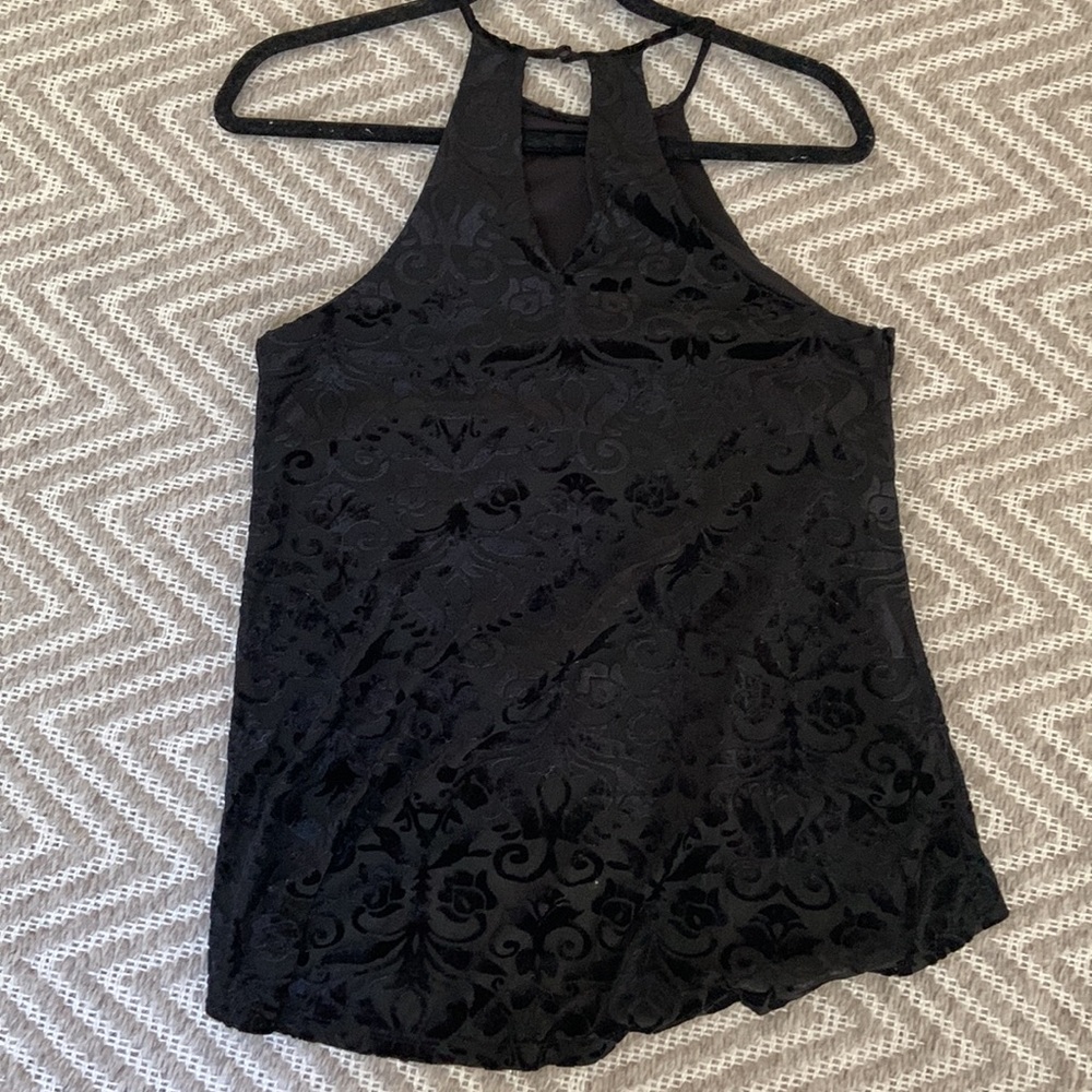 Francesca’s Tank - Picture 2 of 4